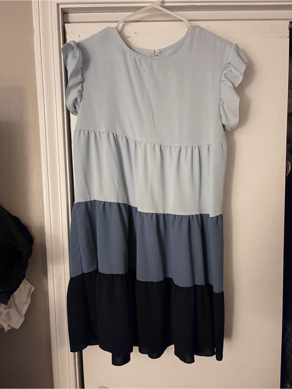 Women’s Colorblock Ruffle Sleeve Dress - Light Blue, Steel Blue & Black